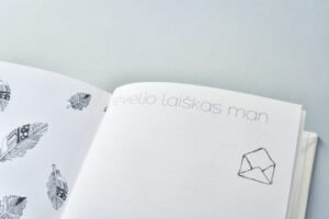 Baltai balta kudikio albumas "Paukštukai"