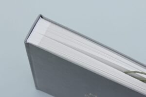 Šeimos knyga Hug a book